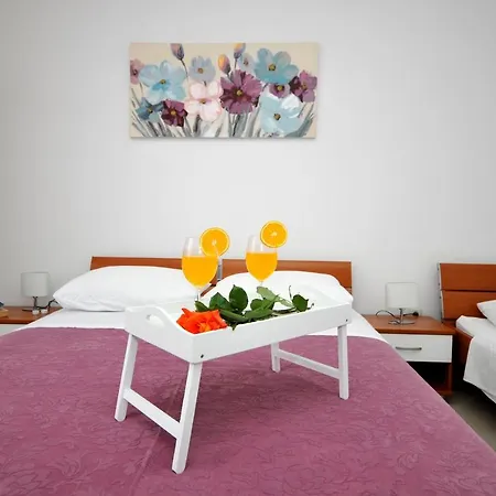 Roza Apartmán Trogir