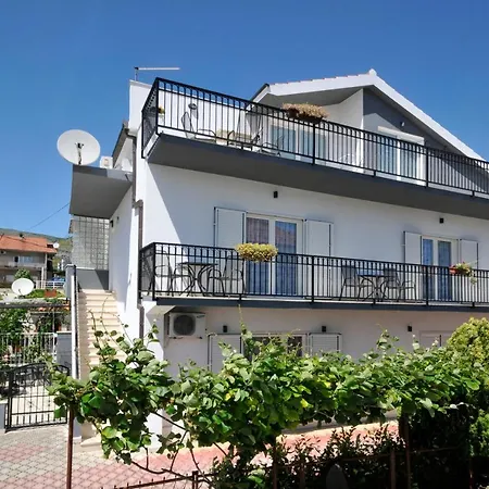 Roza Apartment