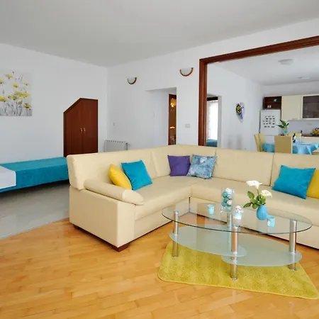 Roza Apartment *