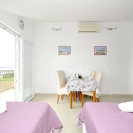 Roza Apartment