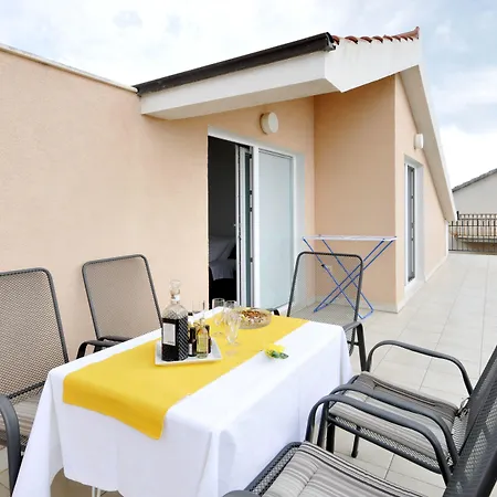 Roza Apartment Trogir