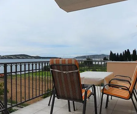 Apartment Roza Trogir