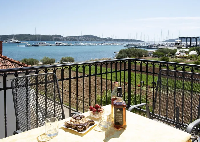 Roza Trogir