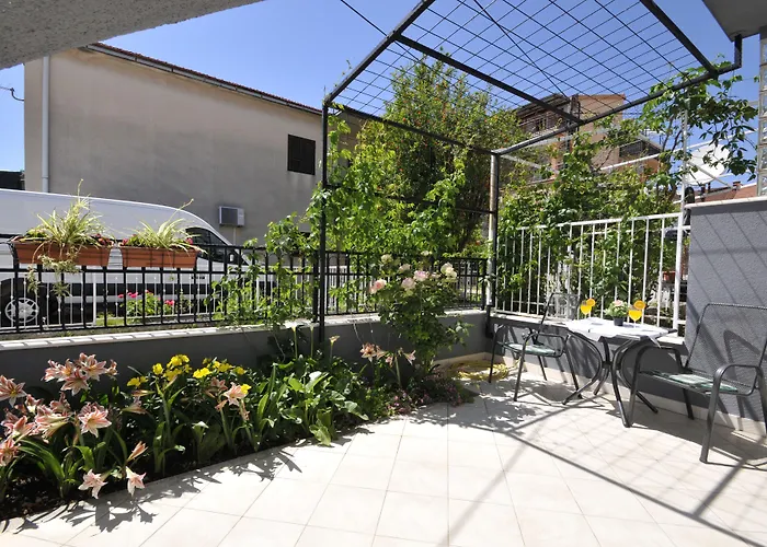 Apartment Roza Trogir